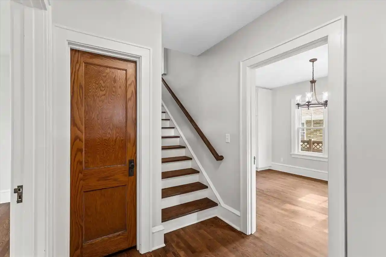 2nd image of 102 Woodland Lane Lane, Oconomowoc, WI 53066 | MLS# 1971410