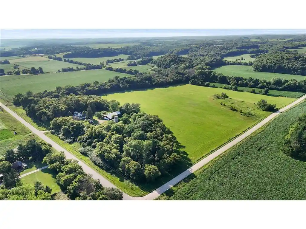 33rd image of W6650 690th Avenue Avenue, Beldenville, WI 54003 | MLS# 7055064