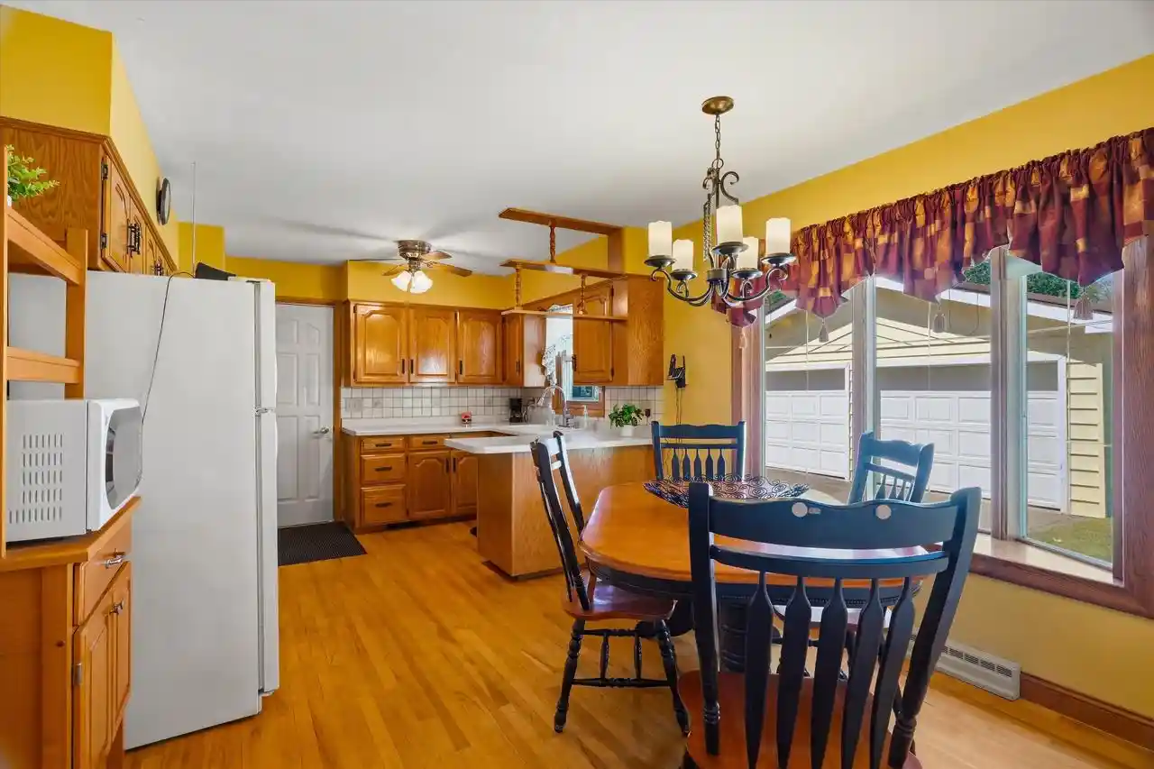 4th image of 1500 S Locust Avenue Avenue, Marshfield, WI 54449 | MLS# 22603212