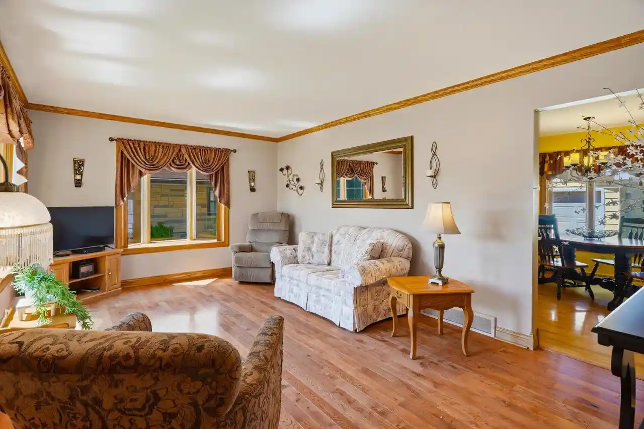 33rd image of 1500 S Locust Avenue Avenue, Marshfield, WI 54449 | MLS# 22603212