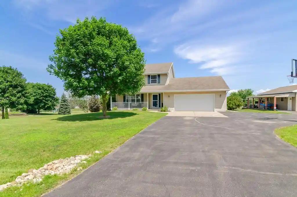 Homes for sale in Sobieski, WI | 720 Circle Hill Lane Lane, Sobieski, WI 54171 | MLS# 50328978