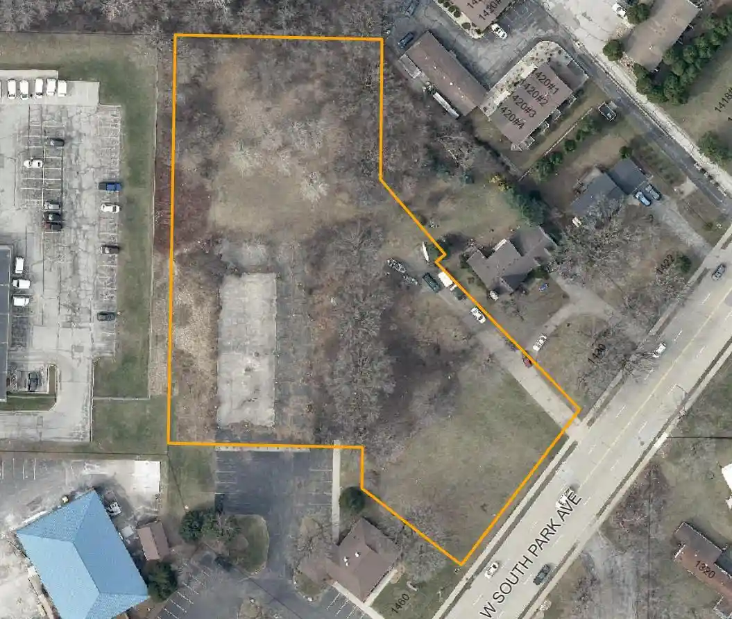 1st image of 1450 W South Park Avenue Avenue, Oshkosh, WI 54902 | MLS# 50329000