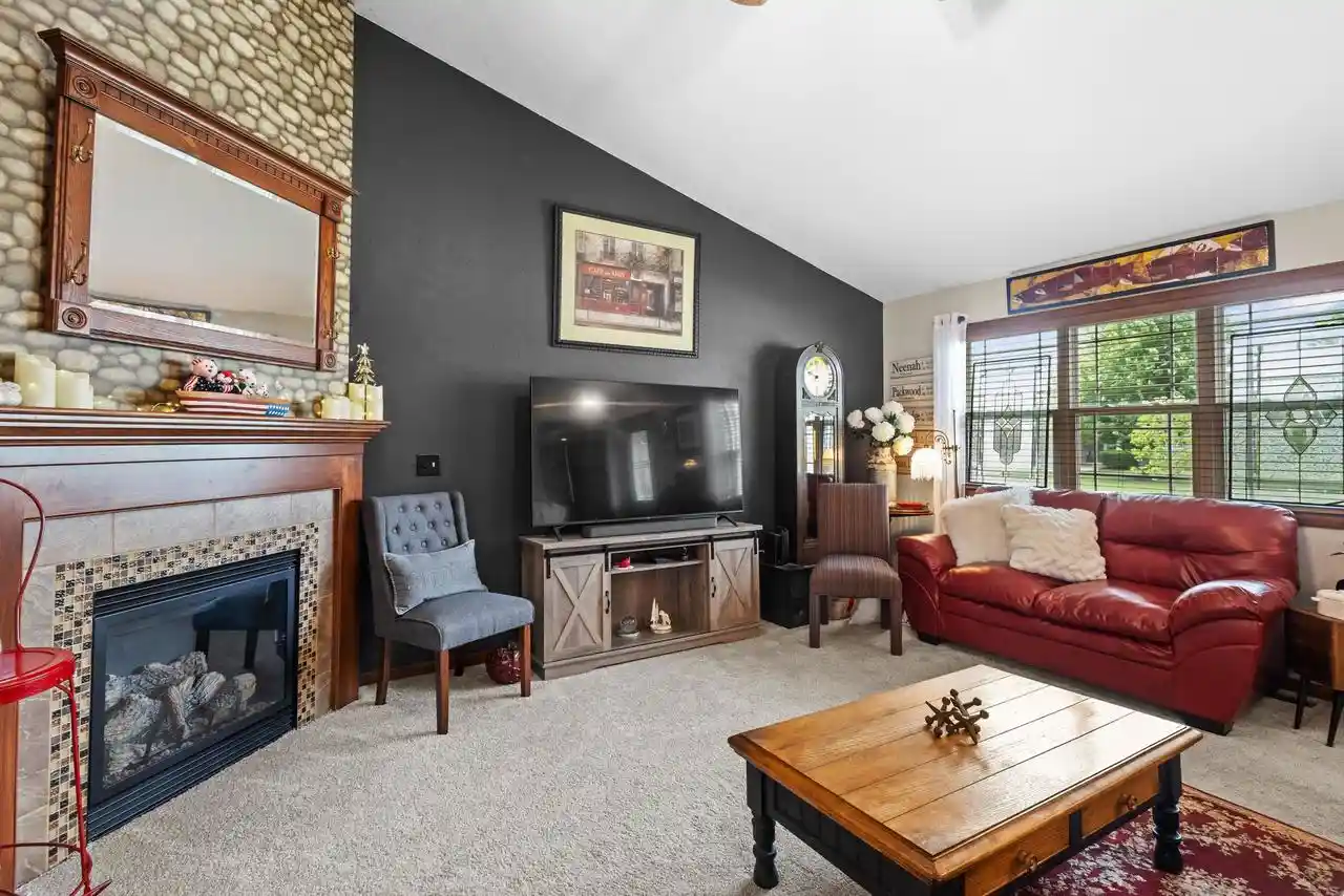 5th image of 1427 Anthem Dr Dr, Neenah, WI 54956 | MLS# 50328995