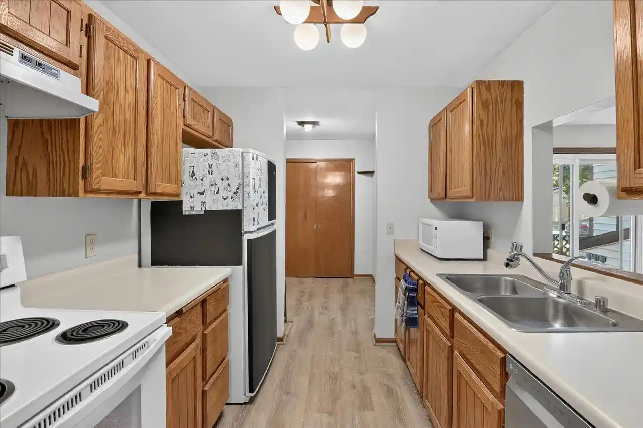 4th image of 2850 Cimarron Trl Trl, Madison, WI 53719