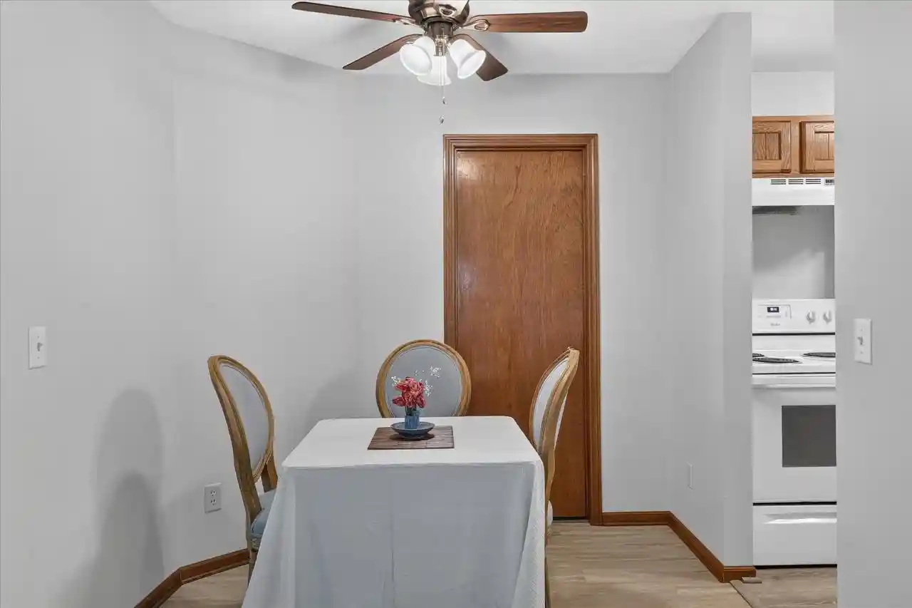 2nd image of 2850 Cimarron Trl Trl, Madison, WI 53719