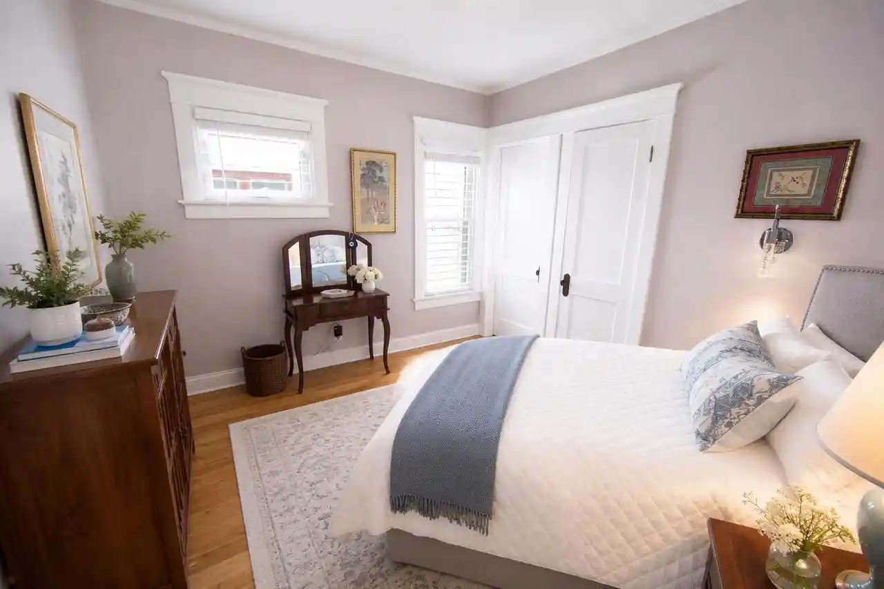 Photo 2 of Sale Pending at 3929 N Maryland Avenue Avenue, Milwaukee, WI 53211 | MLS# 1971448 | Listing updated on 2026-09-13