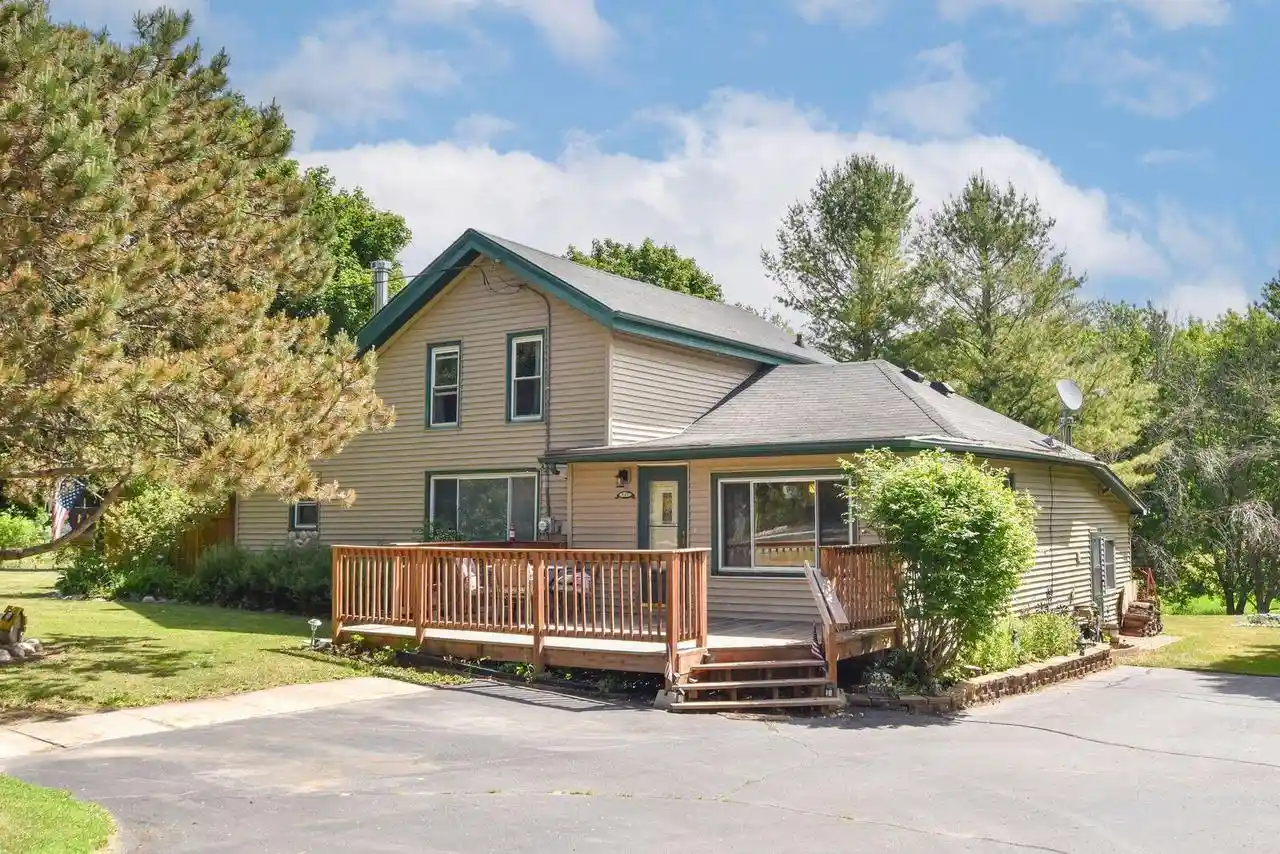 Homes for sale in Neosho, WI | 245 N Schuyler Street Street, Neosho, WI 53059 | MLS# 1971452