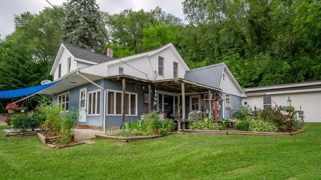 1st image of 1107 S 2nd Street Street, Alma, WI 54610 | MLS# 1603165