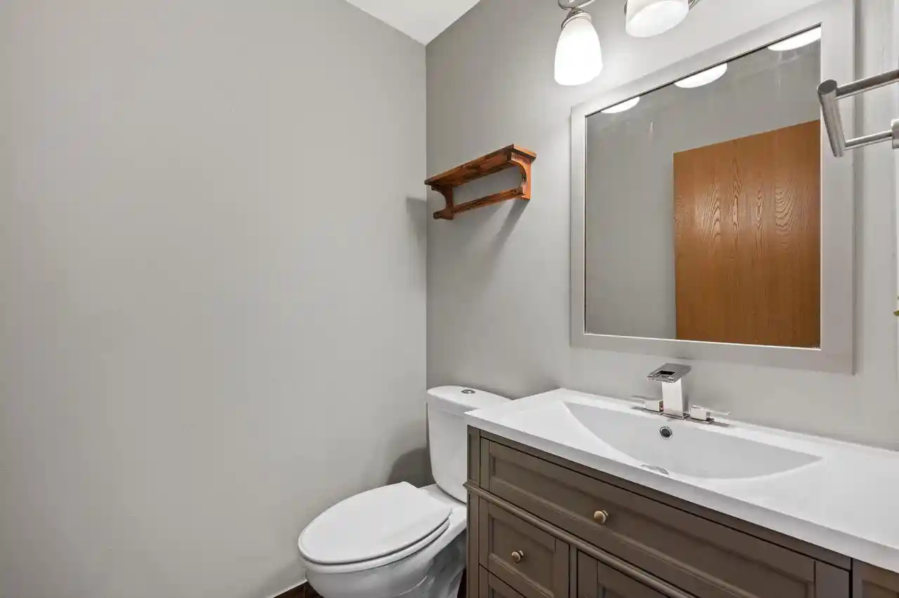 4th image of 2800 E Grange Avenue Avenue, Cudahy, WI 53110 | MLS# 1971460