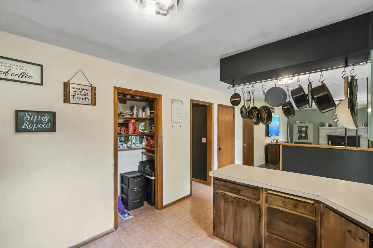 3rd image of 1840 Vista Dr Dr, Beloit, WI 53511 | MLS# 2027942