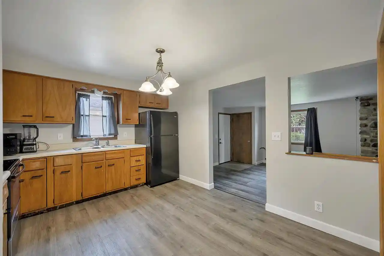 53rd image of 242 N Taylor Street Street, Green Bay, WI 54303 | MLS# 50329017