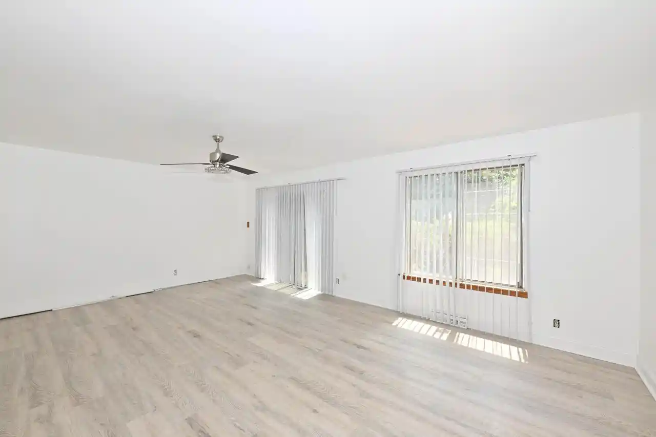 Listing Photo 3 - Condo for sale in building located at 7857 N 60Th St St, Milwaukee, WI 53223 - Unit #E