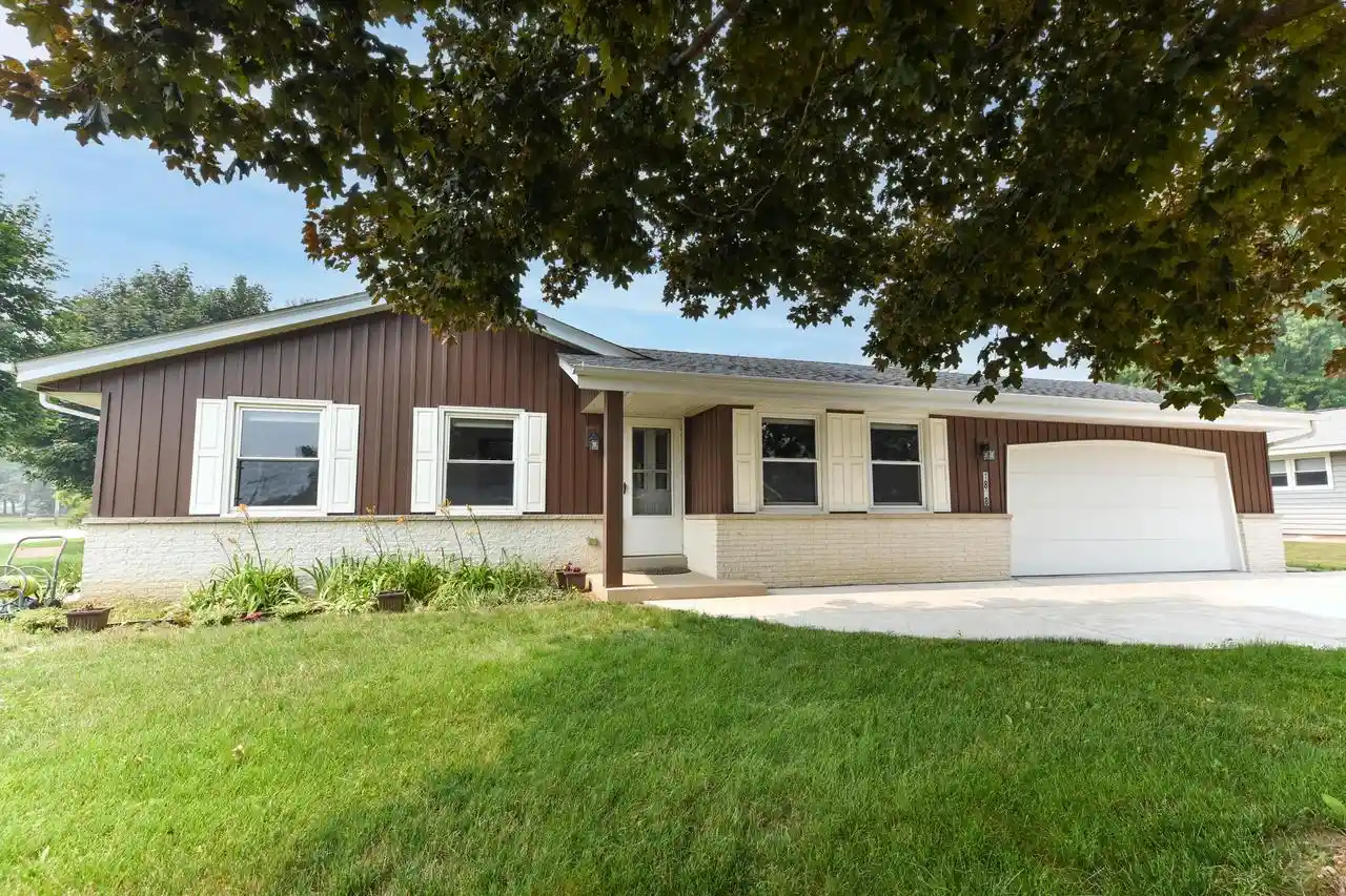 Photo 1 of Single family home for sale at 1818 Woodridge Road Road, West Bend, WI 53095 | MLS# 1971472 | Listing updated on 2026-09-30