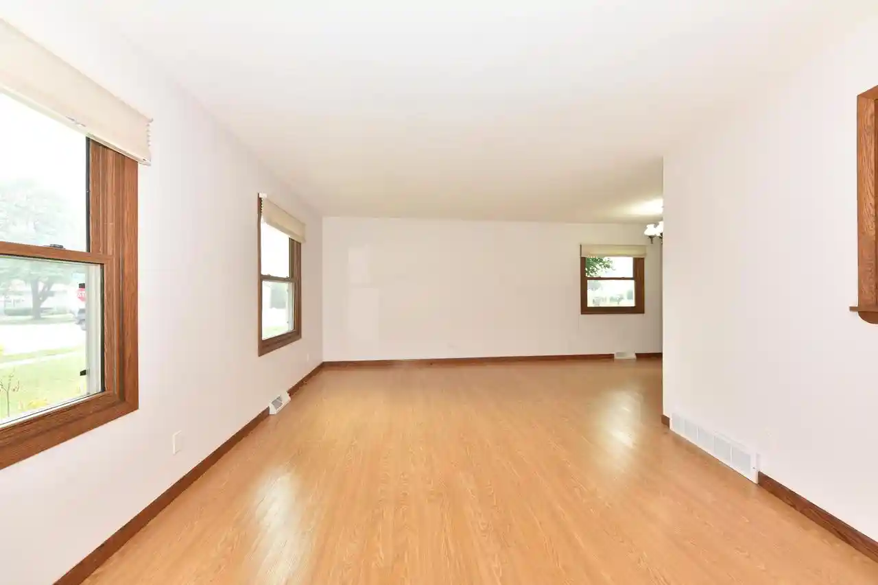 Photo 2 of Single family home for sale at 1818 Woodridge Road Road, West Bend, WI 53095 | MLS# 1971472 | Listing updated on 2026-09-30