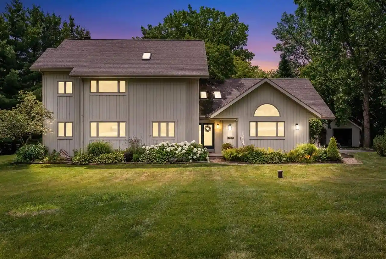 1st image of N5020 Summit Dr Dr, Fond Du Lac, WI 54937 | MLS# 50329020