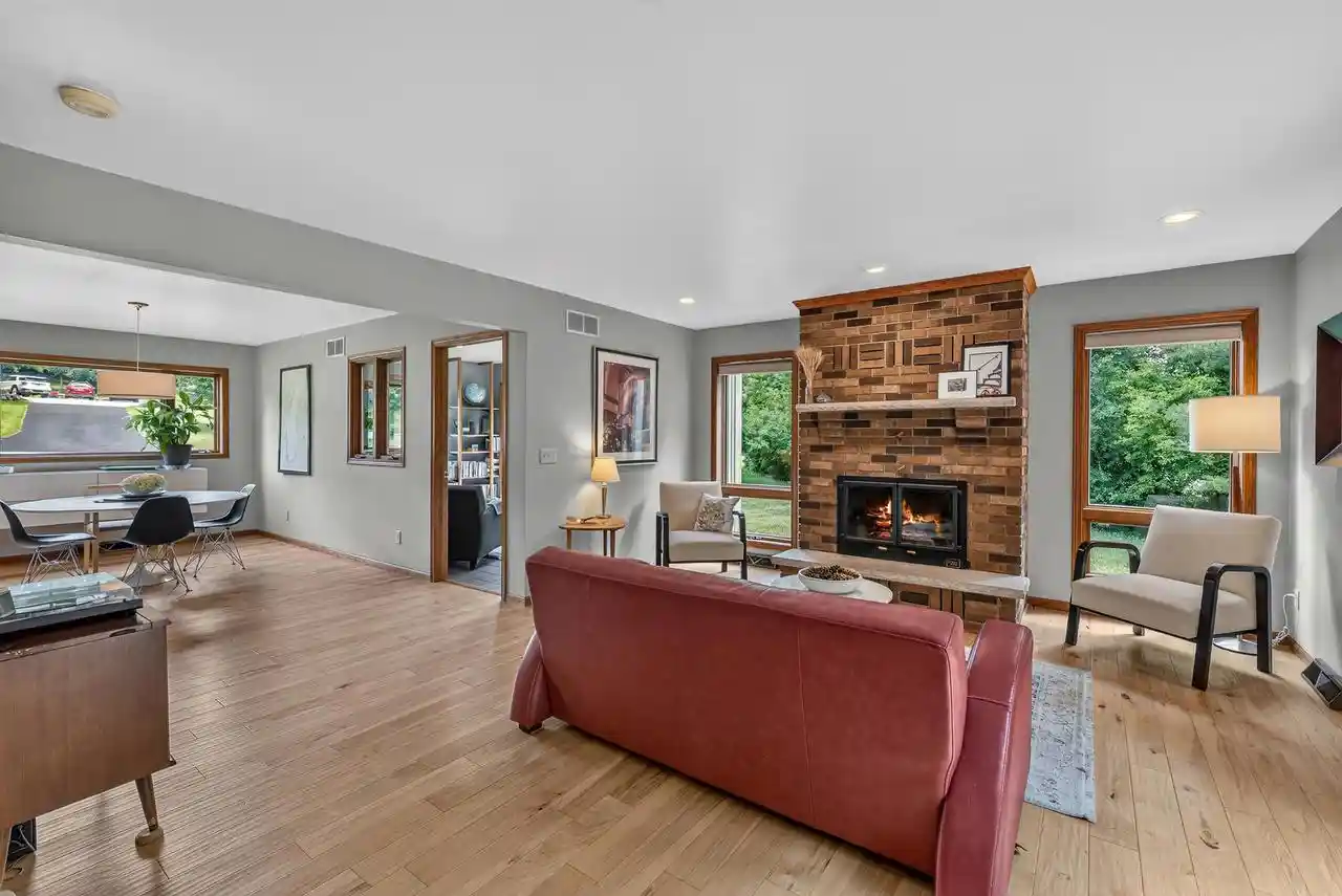 2nd image of N5020 Summit Dr Dr, Fond Du Lac, WI 54937 | MLS# 50329020