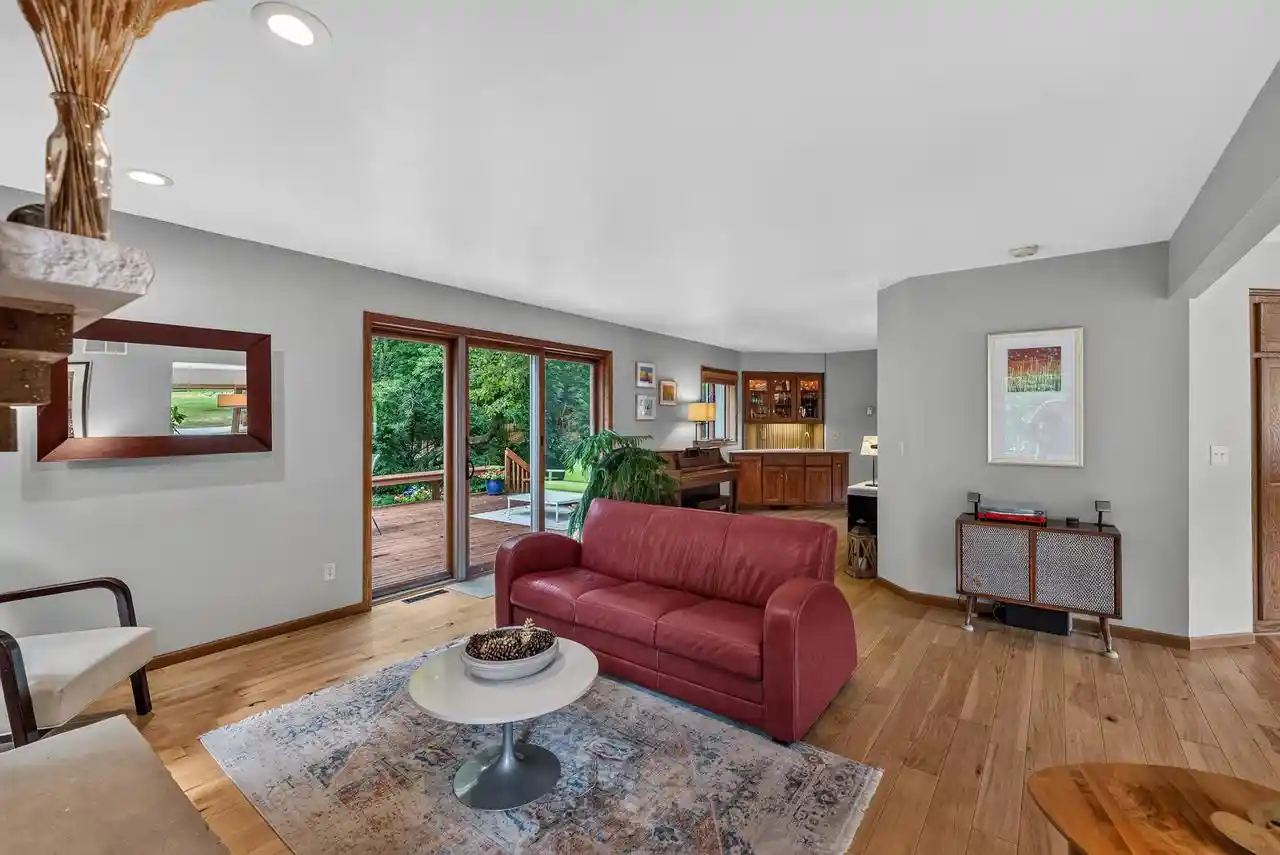 5th image of N5020 Summit Dr Dr, Fond Du Lac, WI 54937 | MLS# 50329020