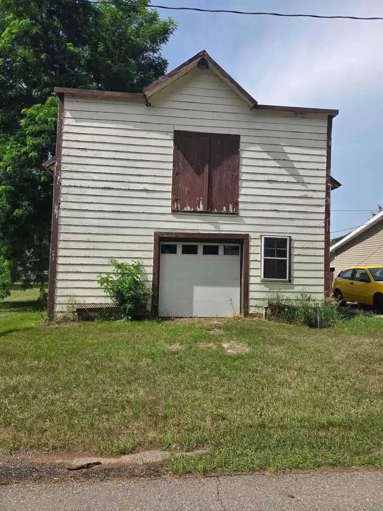Photo 3 of Land for sale at 447 N River Dr Dr, Endeavor, WI 53930 | MLS# 2027955 | Listing updated on 2026-10-01