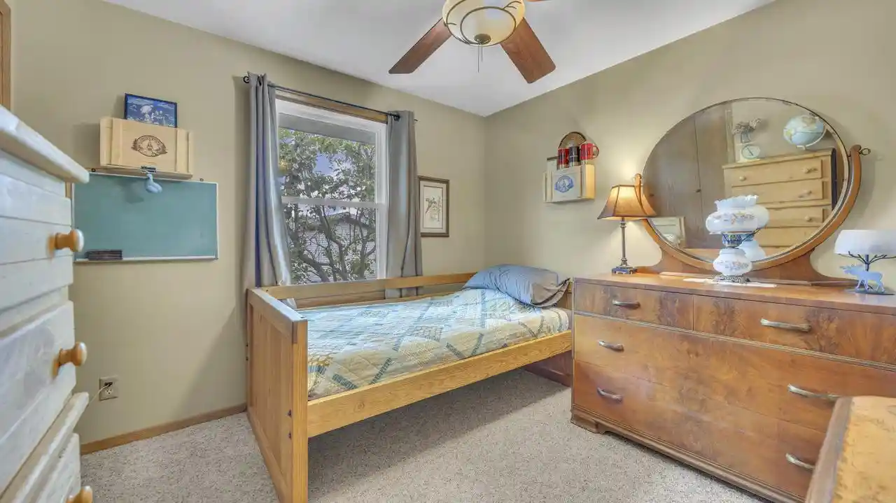 Homes for sale in Howards Grove, WI | 707 Goldfinch Lane Lane, Howards Grove, WI 53083 | MLS# 1971478