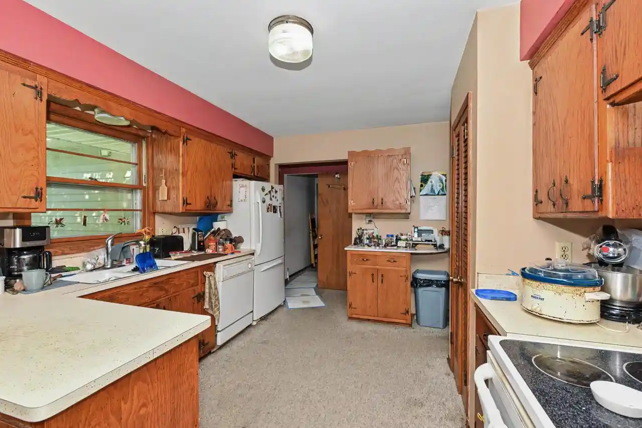 Homes for sale in Cedarburg, WI | 11927 Western Avenue Avenue, Cedarburg, WI 53012 | MLS# 1971484