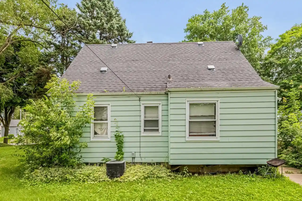 Photo 3 of Single family home for sale at 6033 N 38th Street Street, Milwaukee, WI 53209 | MLS# 1971493 | Listing updated on 2026-09-08