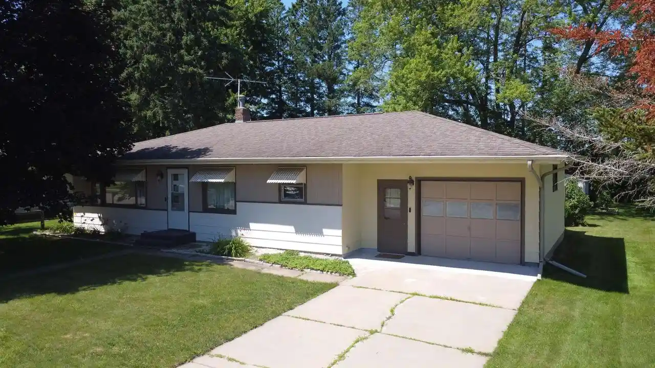 1st image of 2000 5th Avenue Avenue, Antigo, WI 54409 | MLS# 22603266