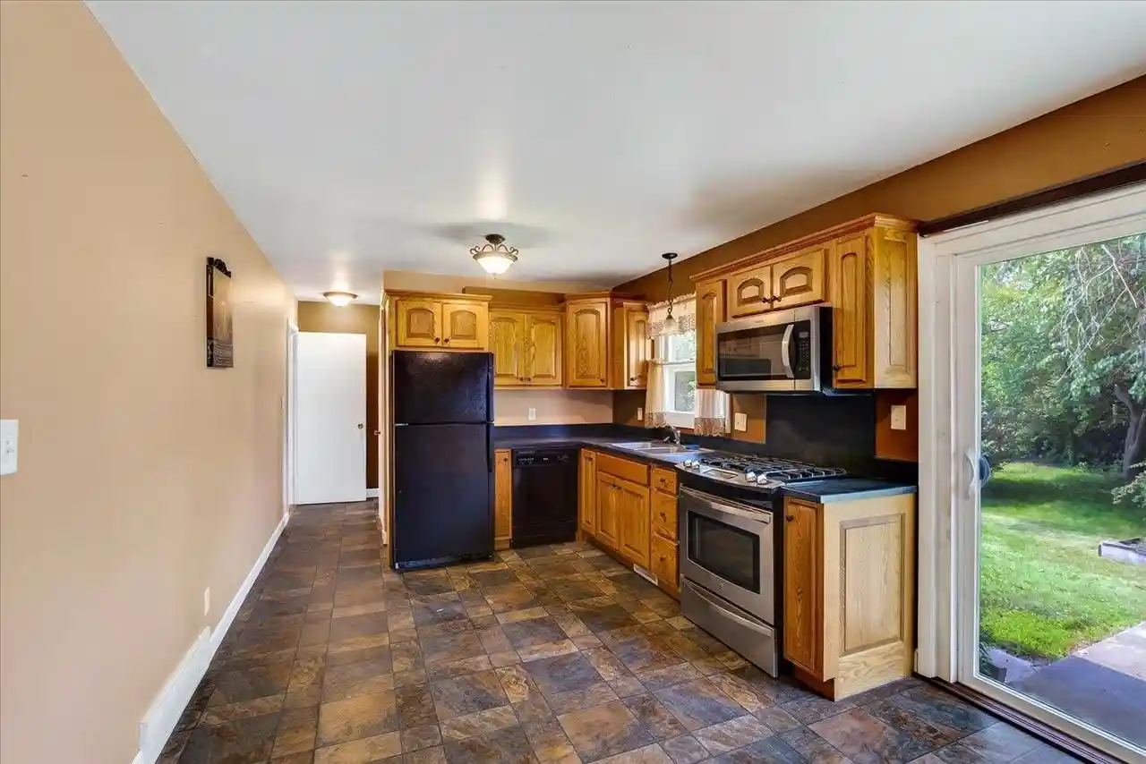 5th image of 602 Dix Street Street, Columbus, WI 53925 | MLS# 2027978
