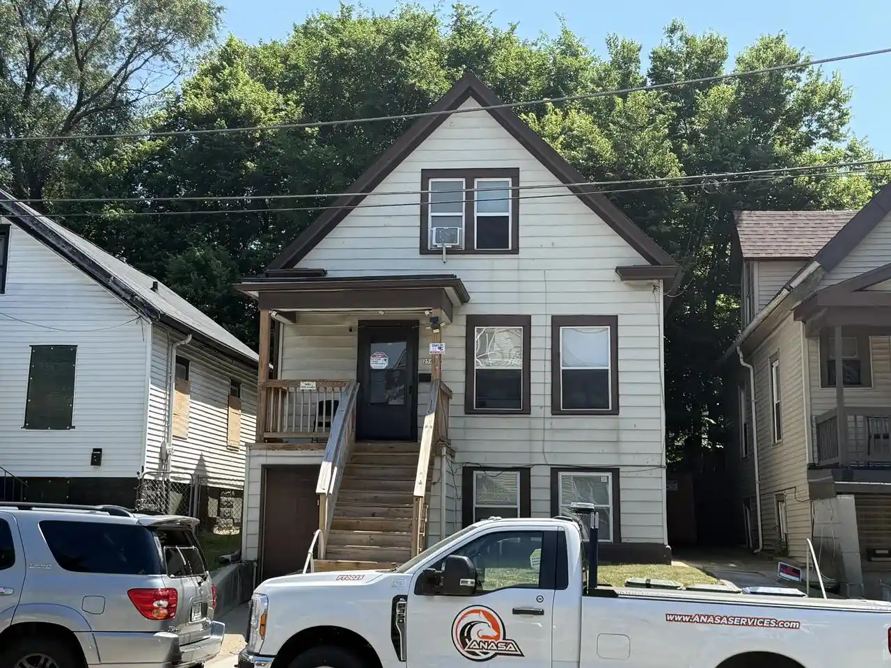 Photo 3 of Multi family home for sale at 2544 S 6th Street Street, Milwaukee, WI 53215 | MLS# 1971516 | Listing updated on 2026-09-08
