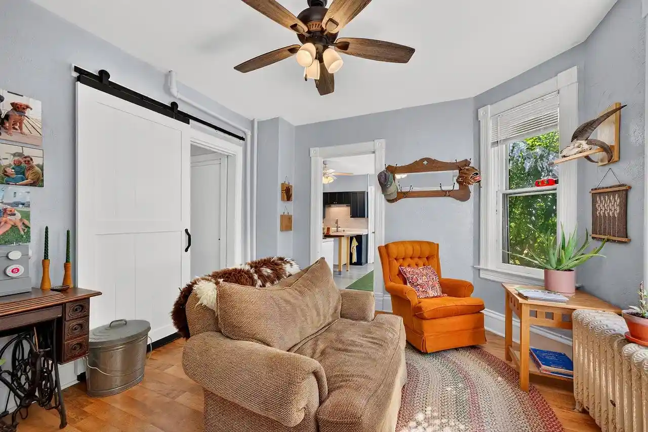 5th image of 10612 N Cedarburg Rd Rd, Mequon, WI 53092