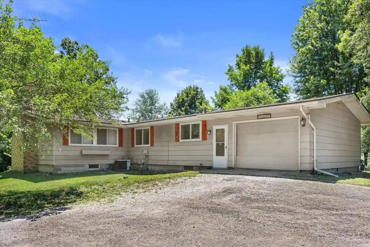 1st image of W347s7680 Sprague Road Road, Eagle, WI 53119 | MLS# 1971525