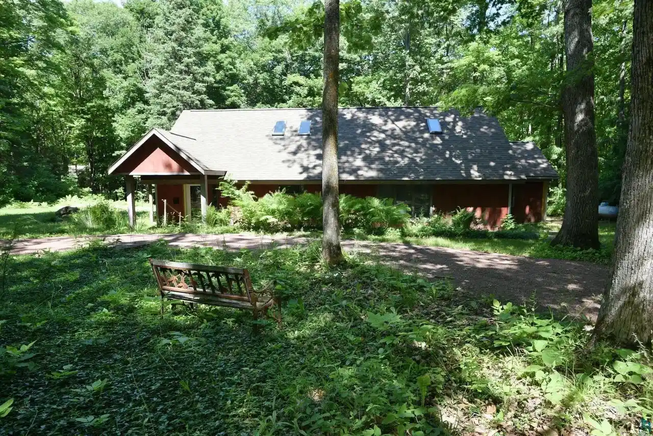 Photo 1 of Single family home for sale at 77545 W Maple Hill Rd Rd, Washburn, WI 54891 | MLS# 6126729 | Listing updated on 2026-08-19