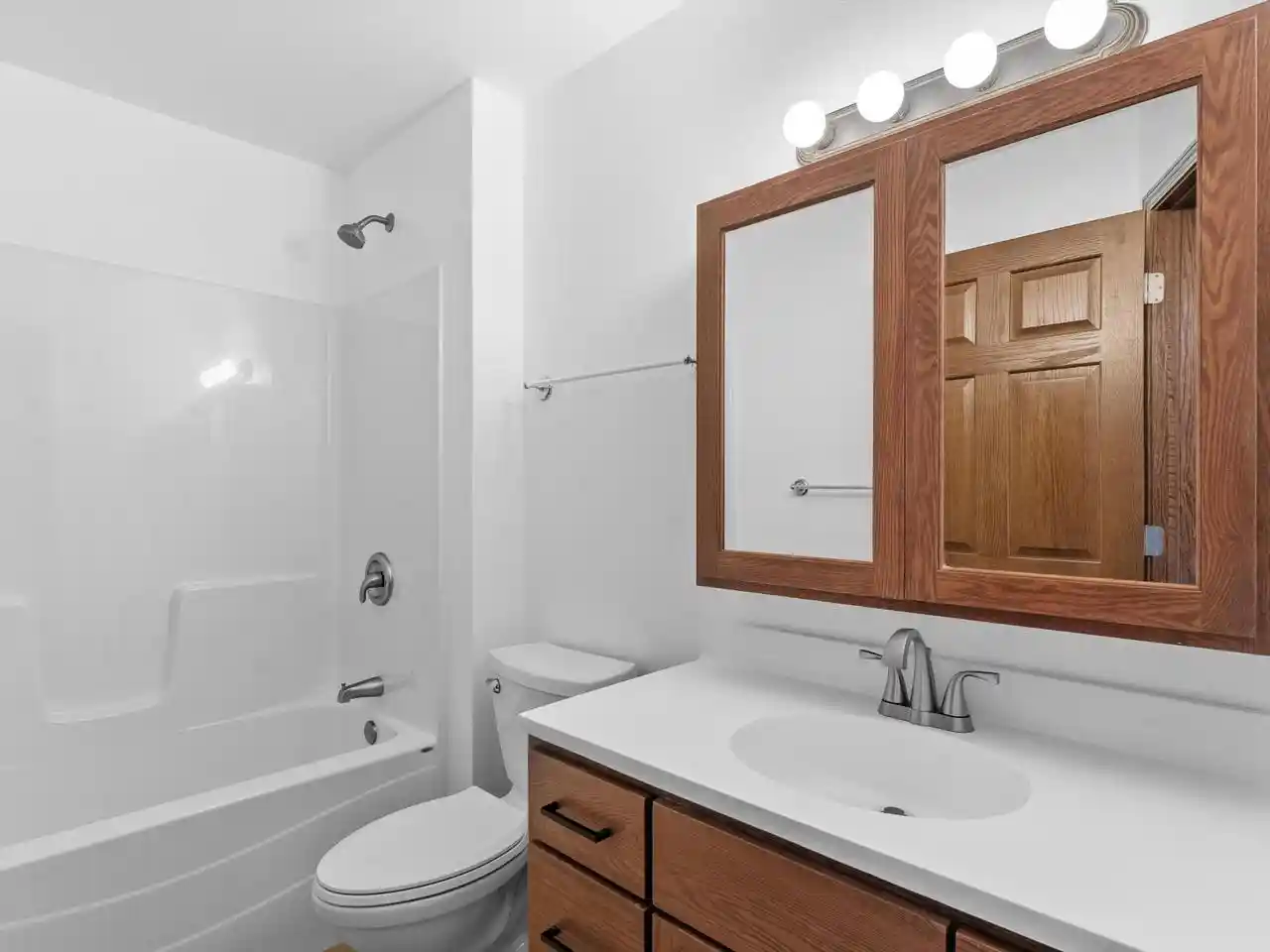 5th image of 1609 16Th Street Street #D, Two Rivers, WI 54241 | MLS# 1971533