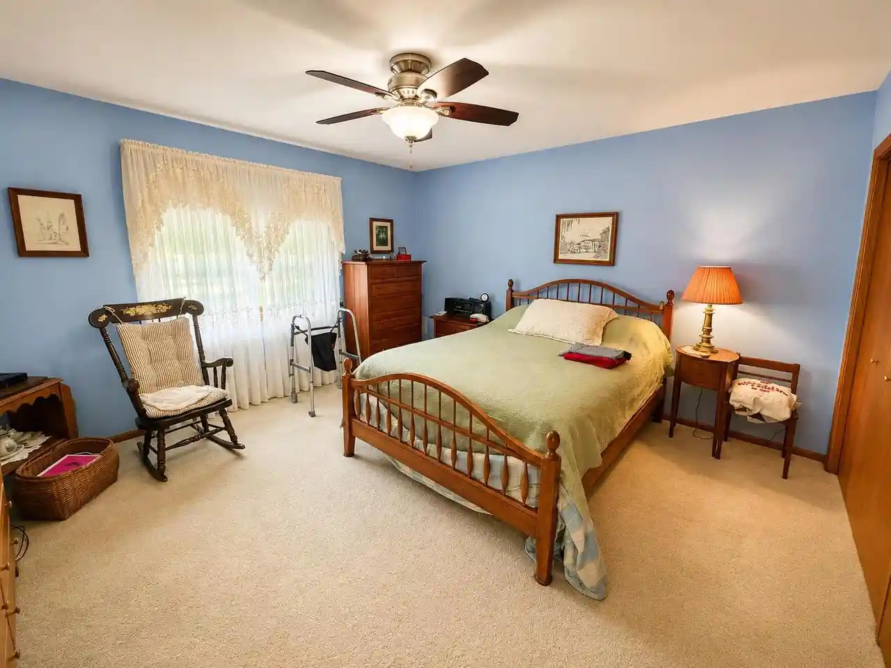 5th image of 726 Kensington Sq Sq, Stoughton, WI 53589