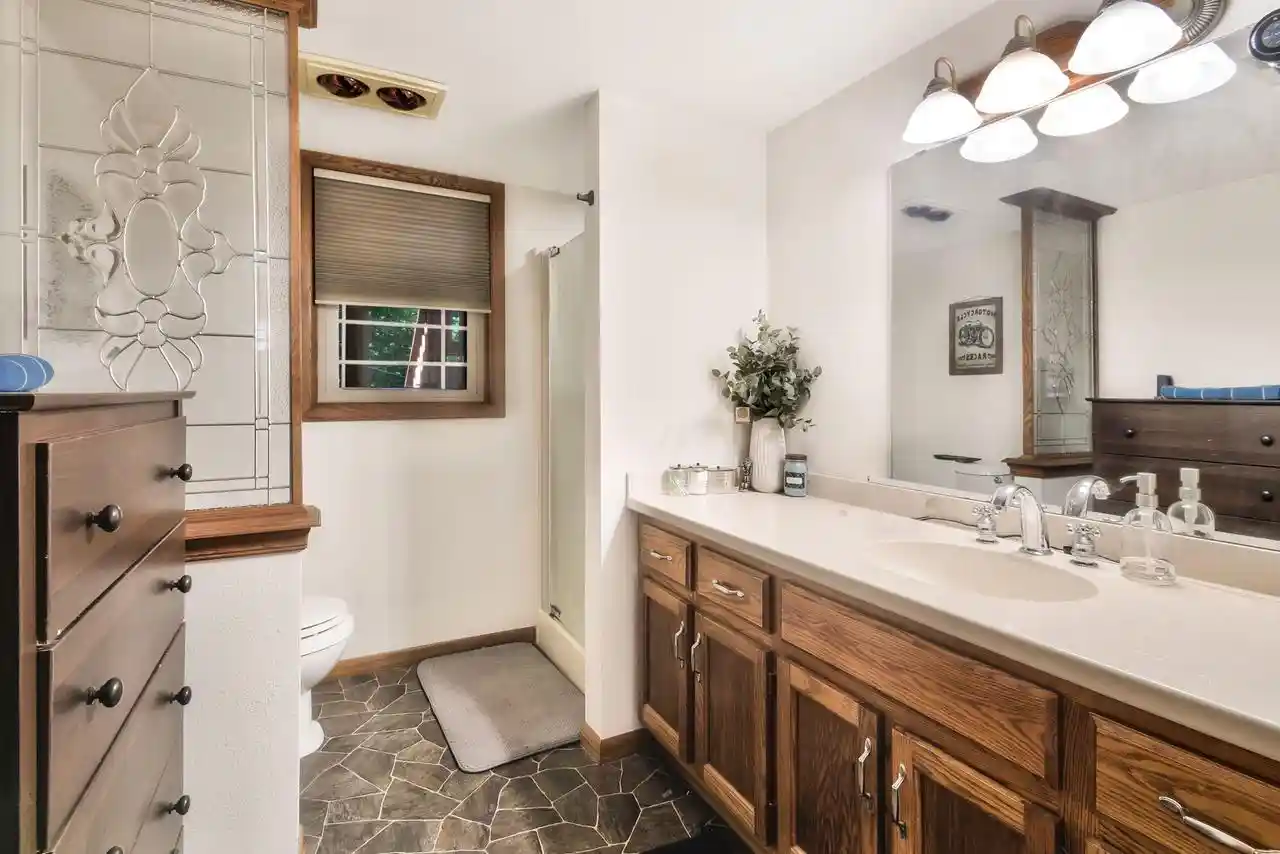 5th image of 6905 Colt Circle Circle, West Bend, WI 53090 | MLS# 1971546
