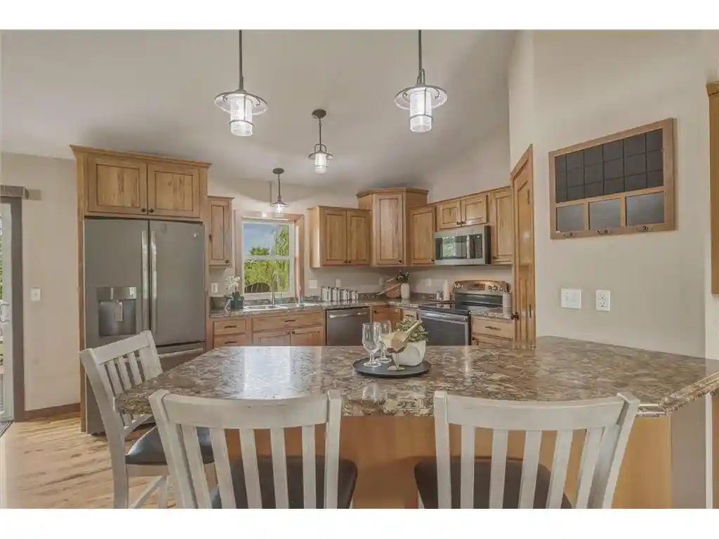 5th image of 520 Olivia Court Court, Hudson, WI 54016 | MLS# 7096010