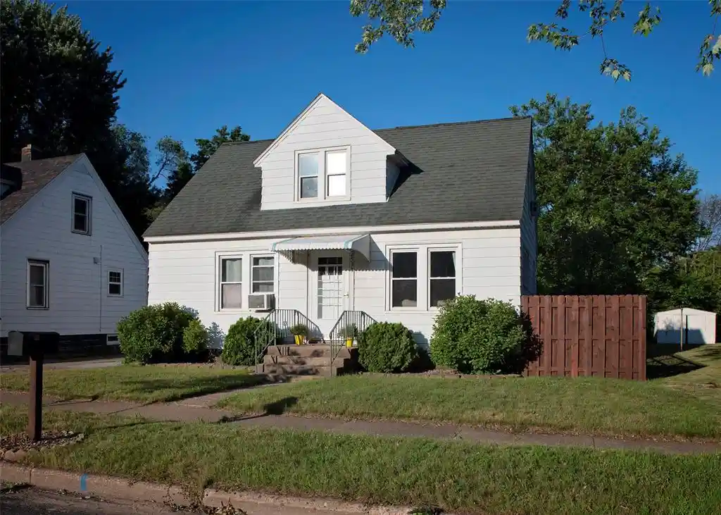 image of 2531 6th Street Street, Eau Claire, WI 54703 | MLS# 1603154