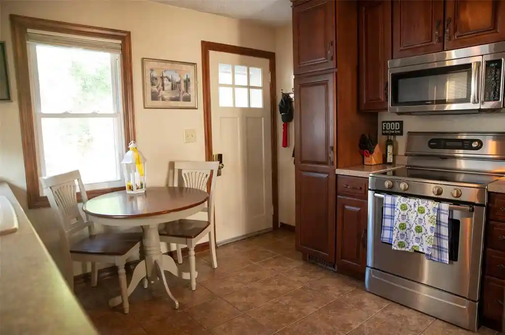 image of 2531 6th Street Street, Eau Claire, WI 54703 | MLS# 1603154