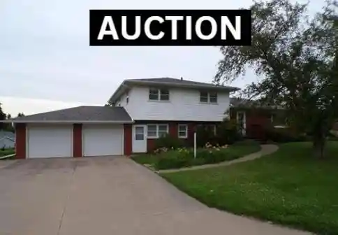 Homes for sale in Platteville, WI | 620 Grant Street Street, Platteville, WI 53818 | MLS# 2027995