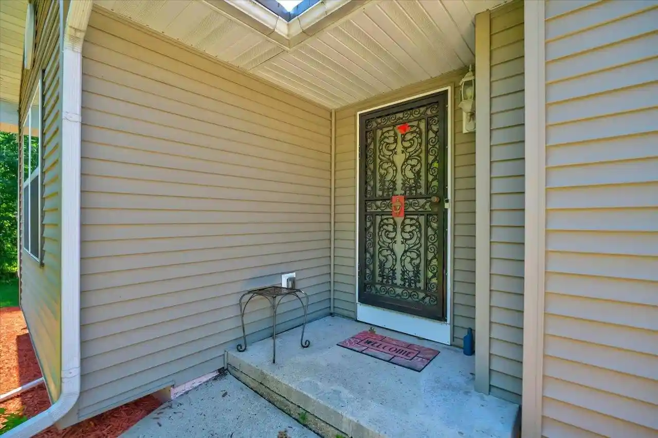 Photo 4 of Single family home for sale at 4729 Gaston Circle Circle, Cottage Grove, WI 53527 | MLS# 2027997 | Listing updated on 2026-09-08
