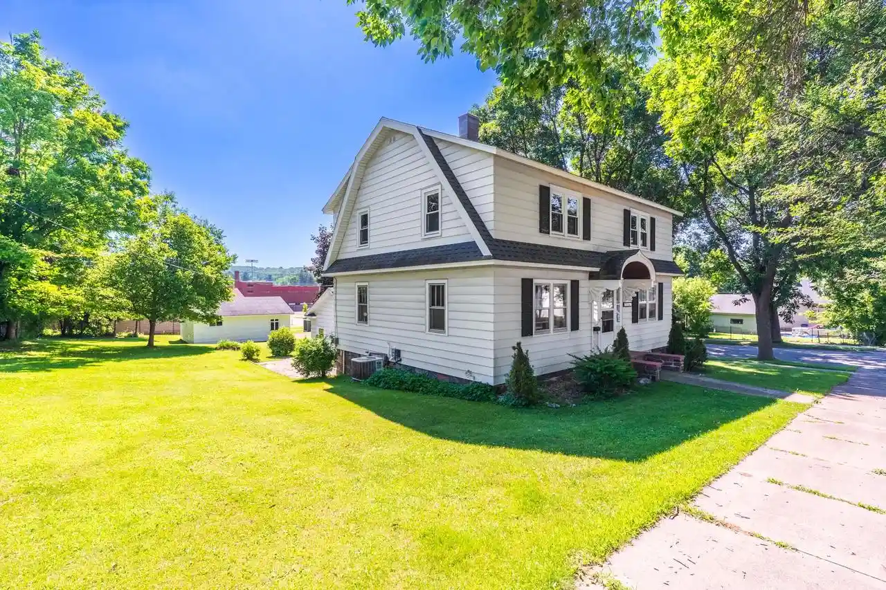 2nd image of 1603 N 9th Street Street, Wausau, WI 54403 | MLS# 22603274
