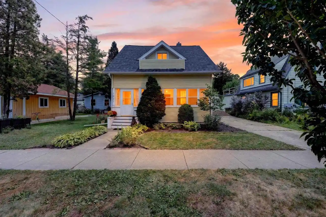 1st image of 1921 E Dayton Street Street, Madison, WI 53704 | MLS# 2028007