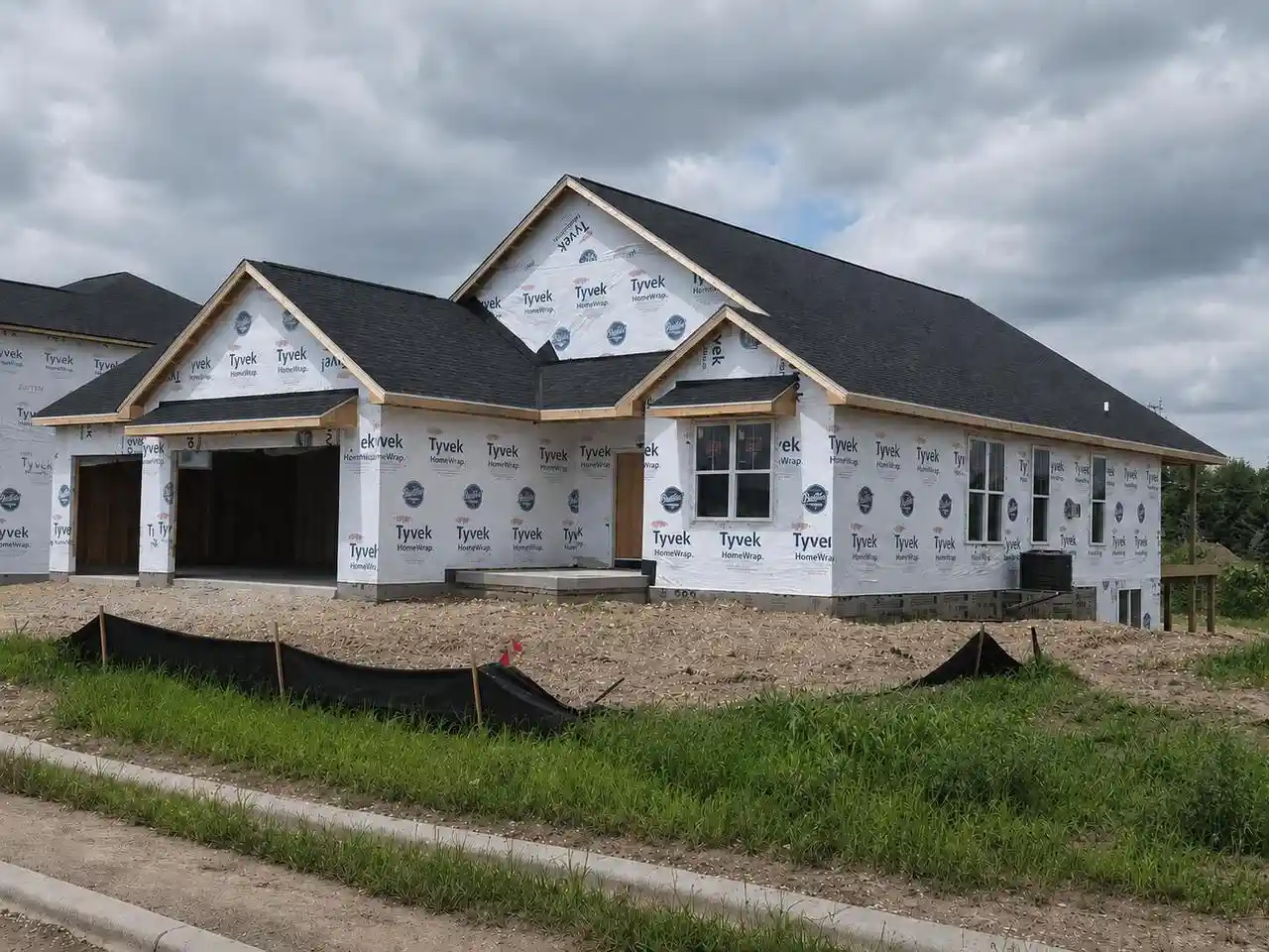 Photo 1 of Single family home for sale at 1362 Lynn Circle Circle, Oconomowoc, WI 53066 | MLS# 1971570 | Listing updated on 2026-08-09