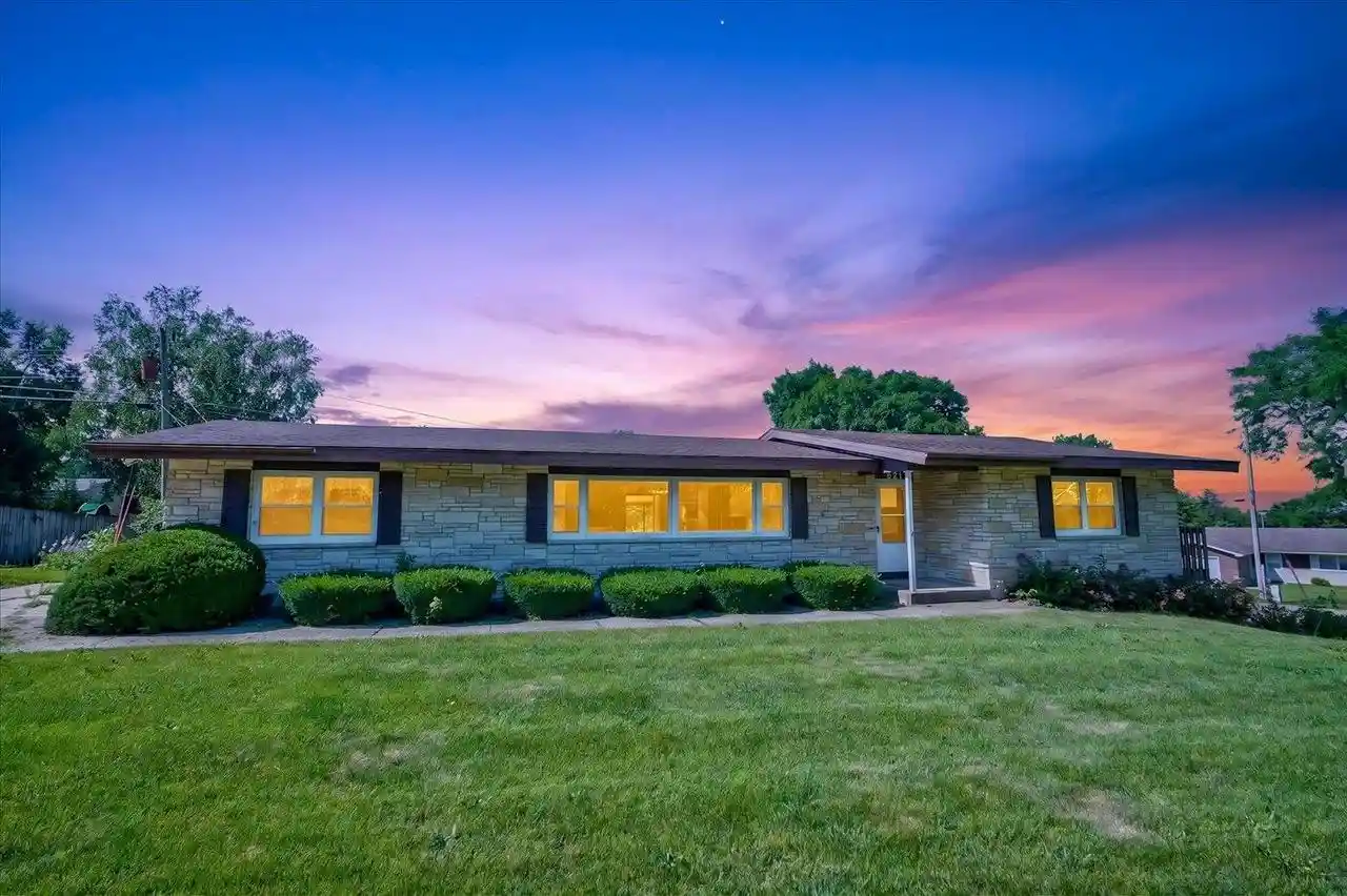 Homes for sale in Dodgeville, WI | 621 W Division Street Street, Dodgeville, WI 53533 | MLS# 2028011