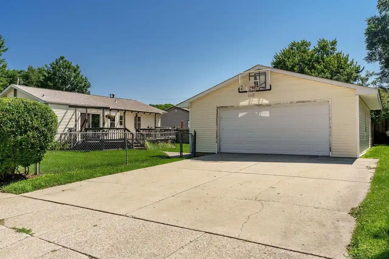 4th image of 2026 Merrill Street Street, Beloit, WI 53511 | MLS# 2028012