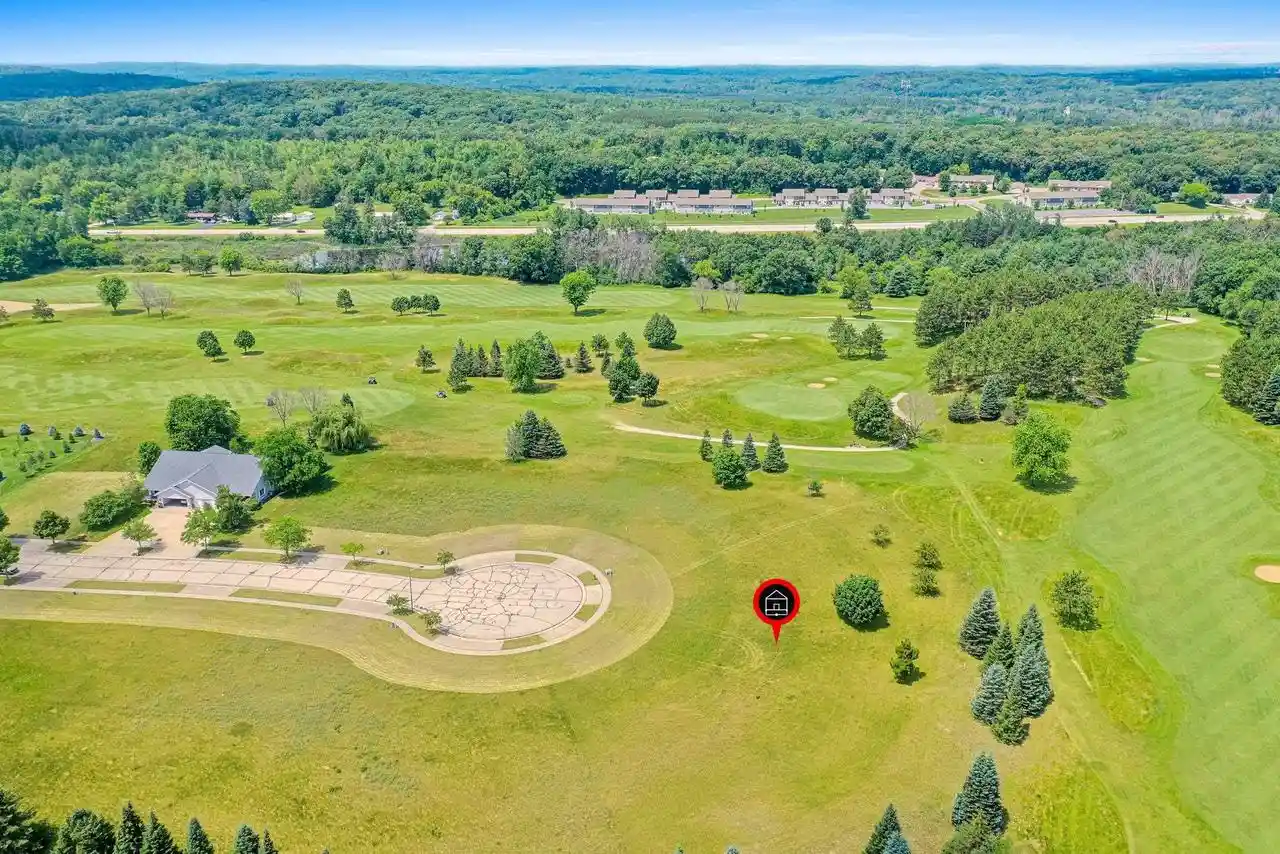 10th image of 1400 Foxfire Court Court, Waupaca, WI 54981 | MLS# 50329069