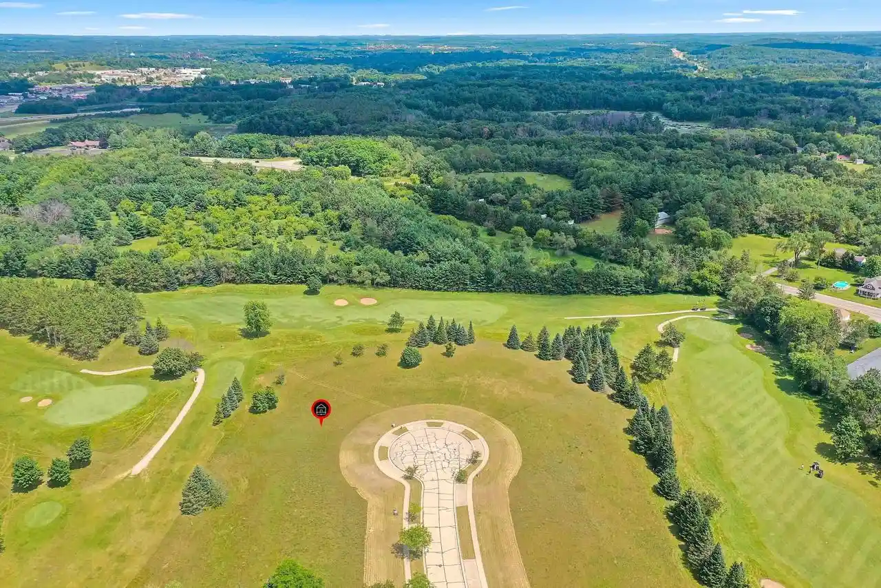 4th image of 1404 Foxfire Court Court, Waupaca, WI 54981 | MLS# 50329076
