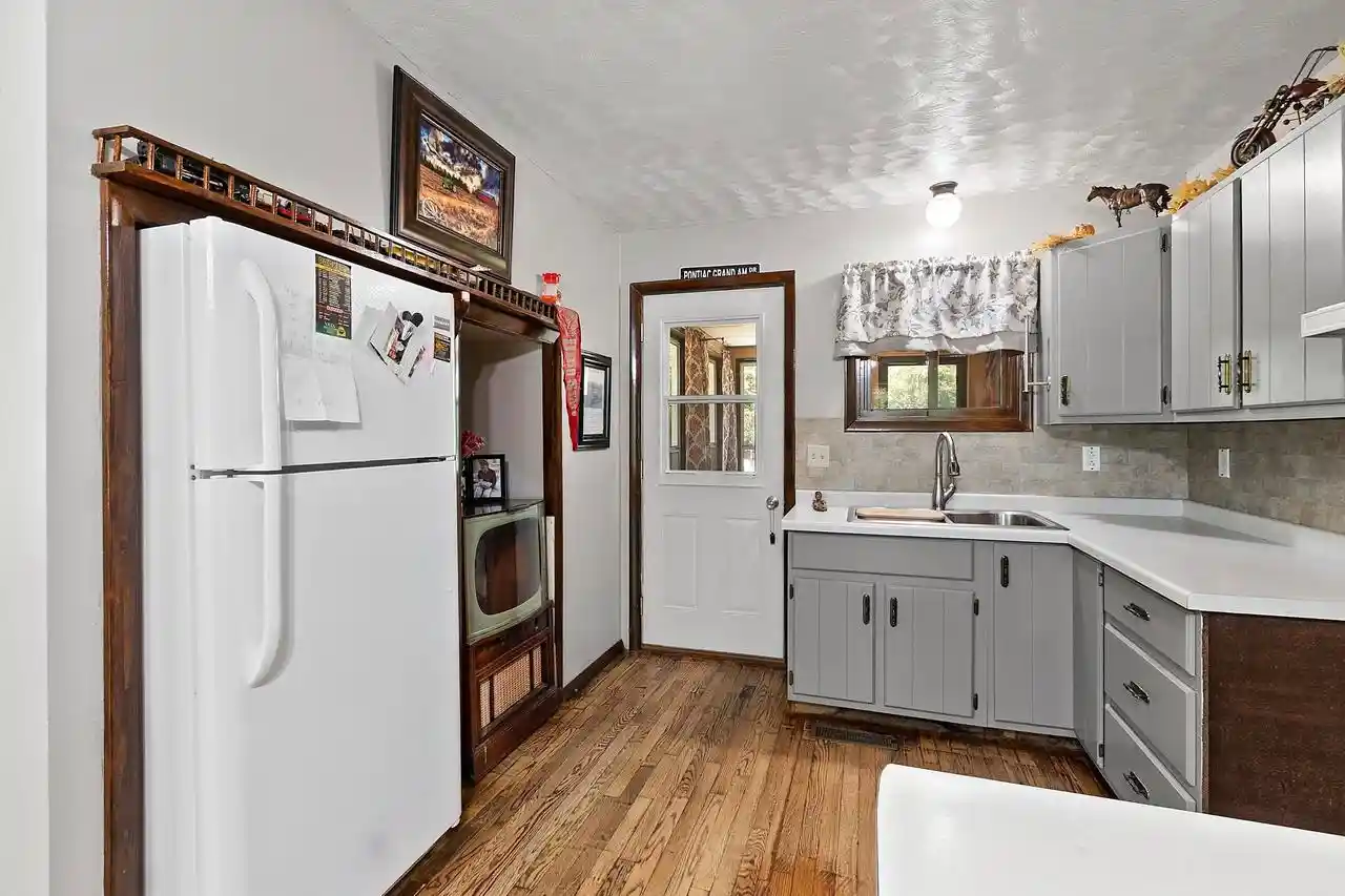 4th image of 12875 Erb Lane Lane, Suring, WI 54174 | MLS# 50329074