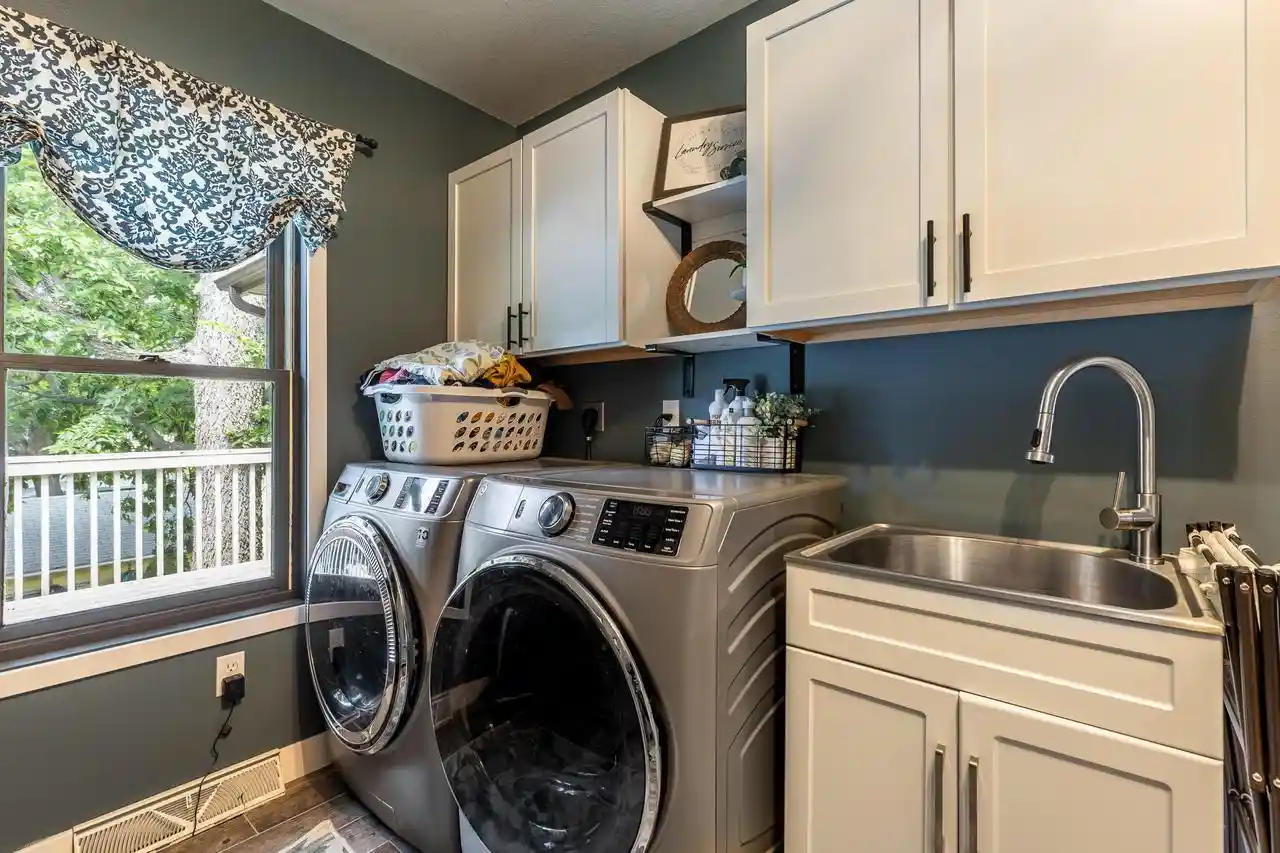 3rd image of 1053 Canary Lane Lane, Onalaska, WI 54650 | MLS# 1971576