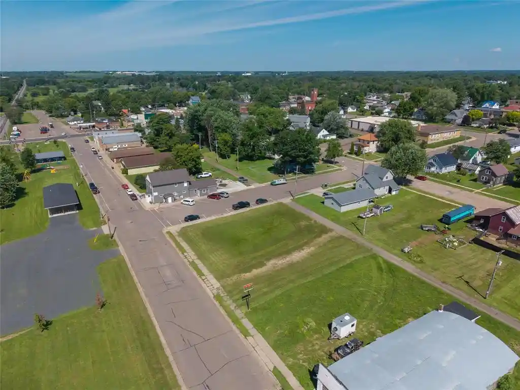 11th image of 205 E 1st Avenue Avenue, Stanley, WI 54768 | MLS# 1603208