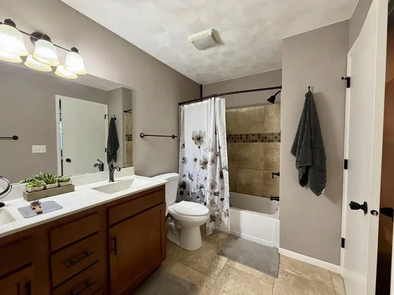 5th image of 2532 W Memorial Dr Dr, Janesville, WI 53548 | MLS# 2028023